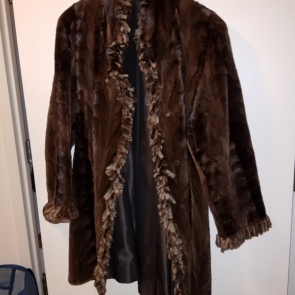 Sheared Mink coat - Picture 2 of 8